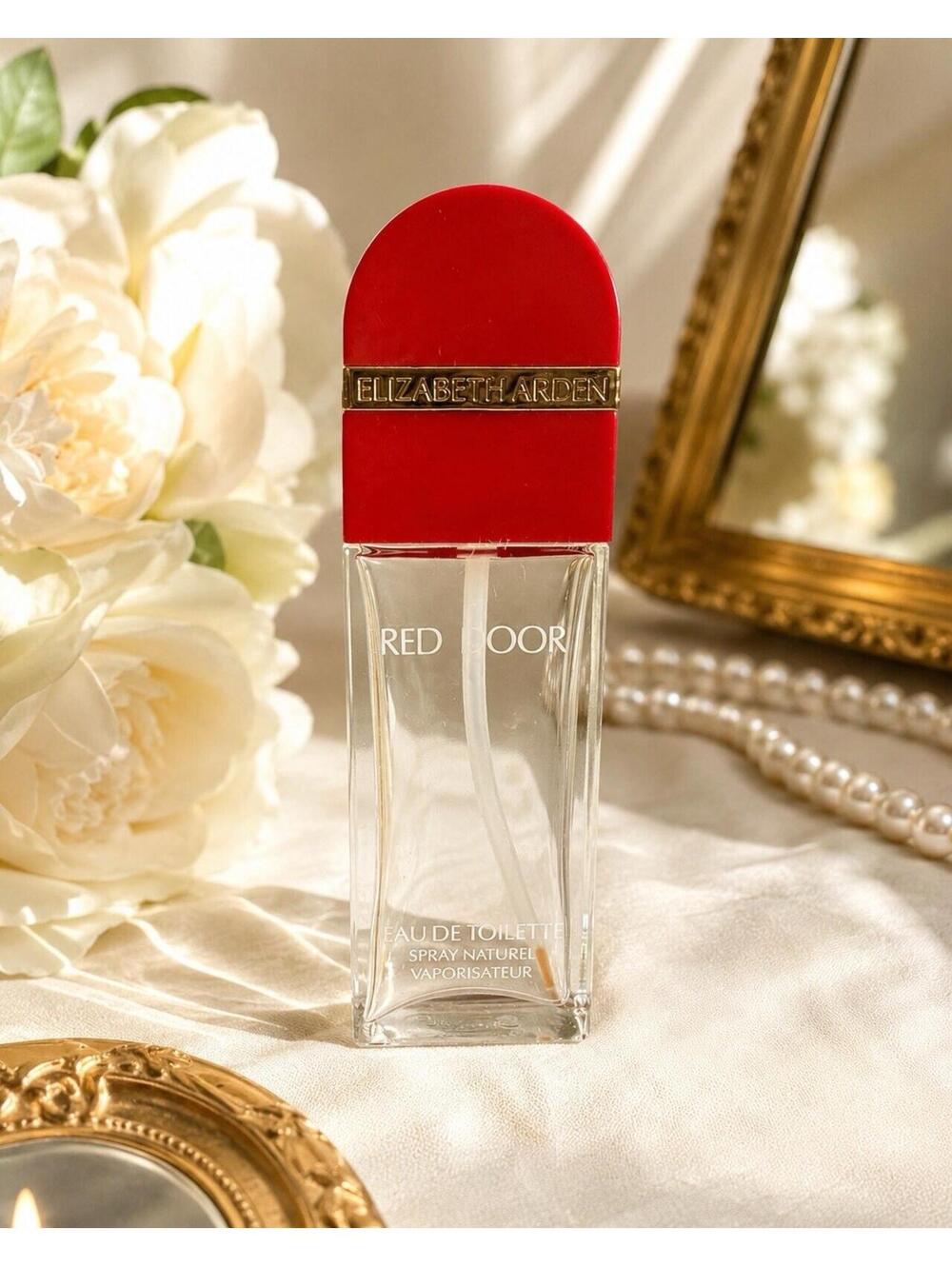 Elizabeth Arden Red Door Eau De Toilette Spray 0.85 oz Vintage Perfume Bottle